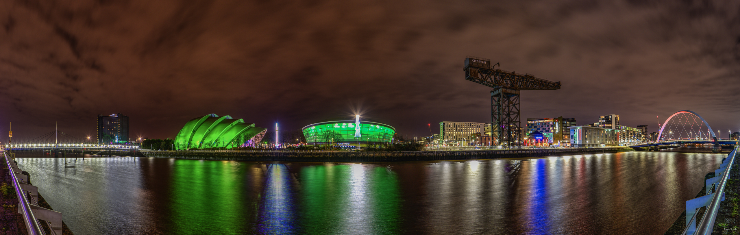 Hydro Night At Christmas Pano 4k